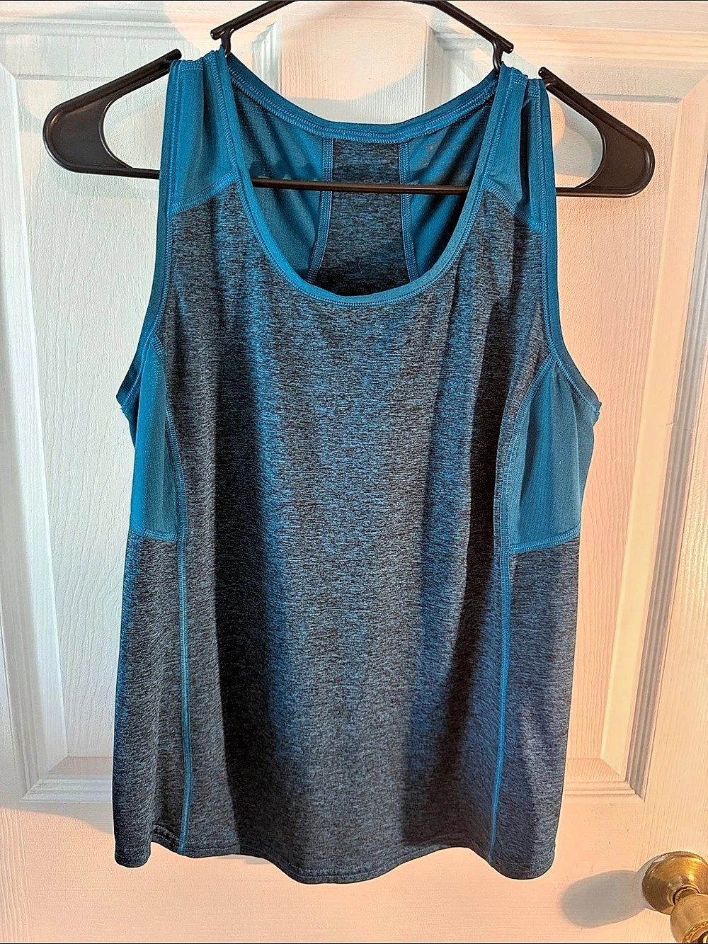 Tek Gear Athletic Tank Top in Blue Size Medium